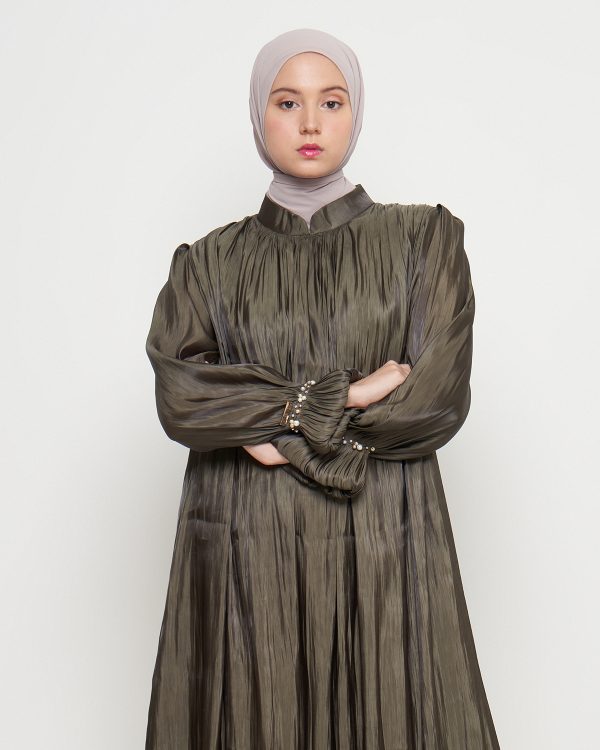 Gamis Shimmer Wanita Mewah Warna Army dengan Payet Shenada - Depan 4