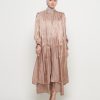 Gamis Shimmer Wanita Mewah Warna Mocca dengan Payet Shenada - Depan 1