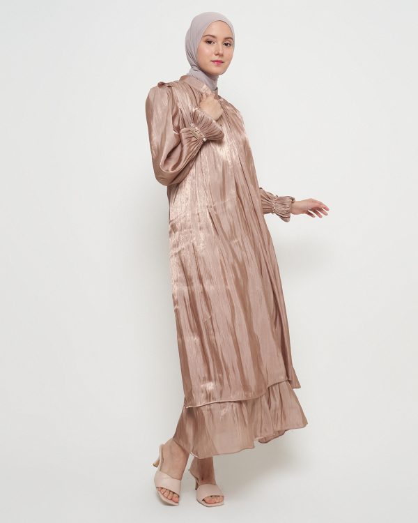 Gamis Shimmer Wanita Mewah Warna Mocca dengan Payet Shenada - Depan 2