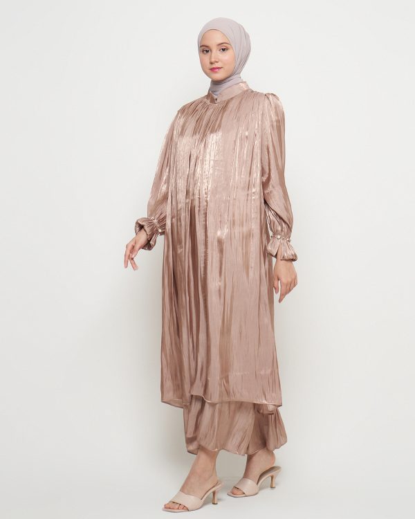 Gamis Shimmer Wanita Mewah Warna Mocca dengan Payet Shenada - Depan 3