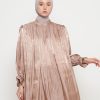 Gamis Shimmer Wanita Mewah Warna Mocca dengan Payet Shenada - Depan 4