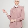Kemeja Wanita Mewah Warna Rosy Brown dengan Payet Shenada