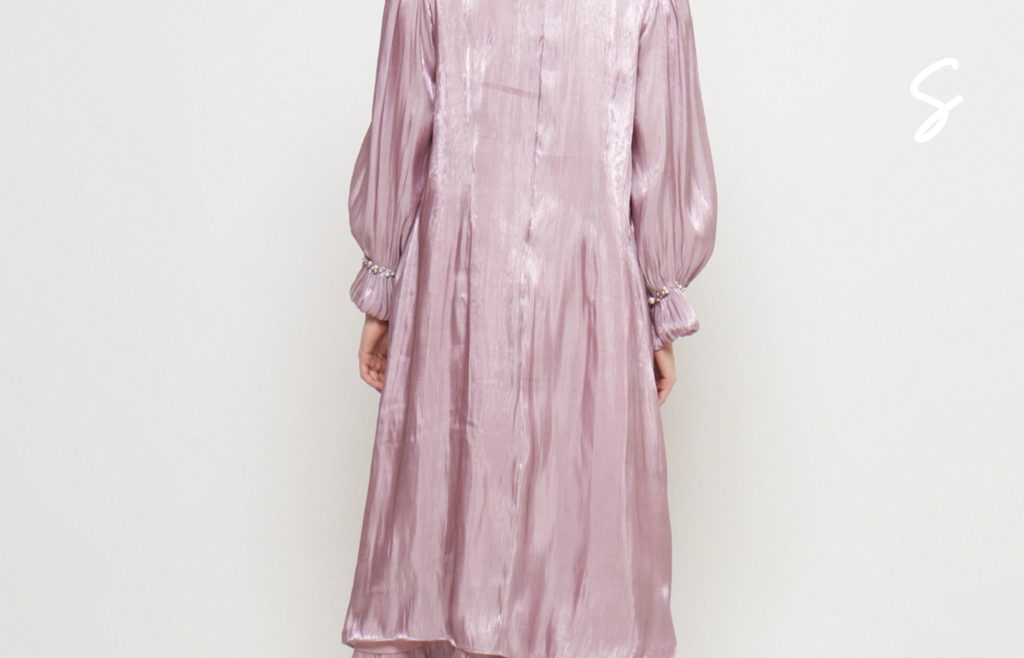 7 Fakta Gamis Shimmer yang Lagi Trending se-Indonesia 6 7 Fakta Gamis Shimmer yang Lagi Trending se-Indonesia