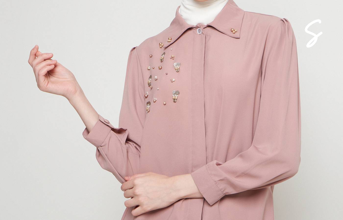 Cara Merawat Kemeja Polyester yang Tepat dan Anti Gagal