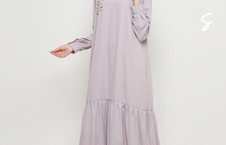 Rekomendasi Warna Gamis yang Cocok untuk Kulit Kuning Langsat