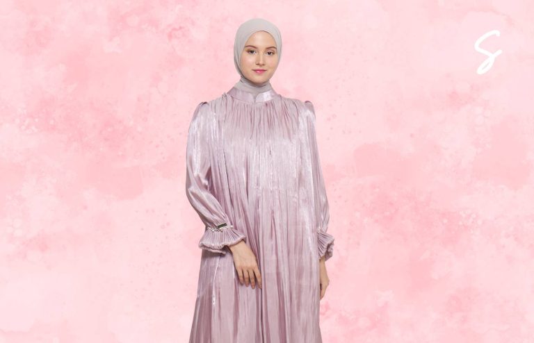 Tips Pakai Baju Serba Pink Agar Tak Membosankan