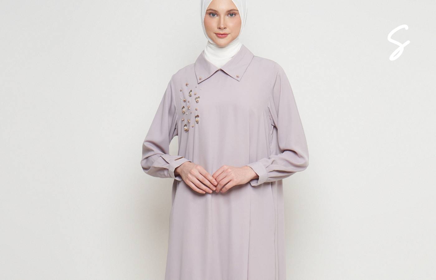 5 Warna Jilbab yang Cocok dengan Gamis Warna Thistle