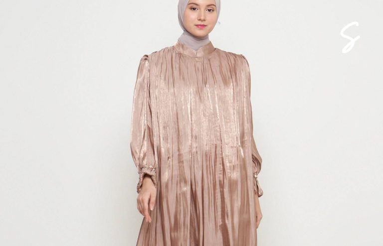 Warna Jilbab yang Cocok untuk Gamis Warna Mocca