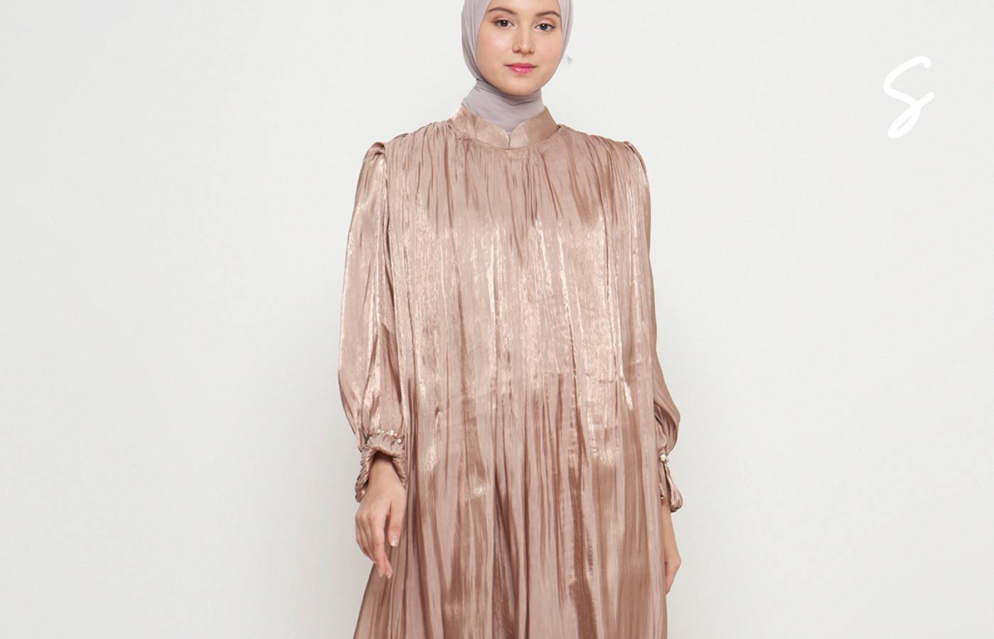 7 Warna Jilbab yang Cocok untuk Gamis Warna Mocca